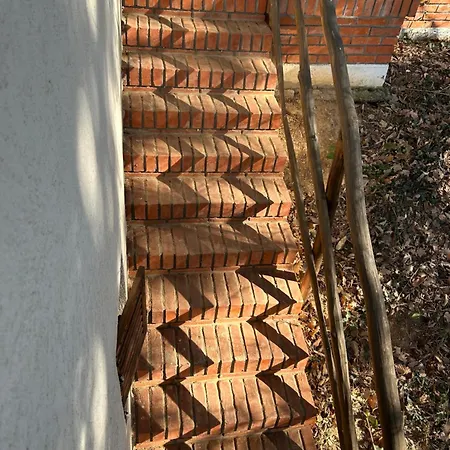 Planinska Kuca Bogdanovic * Jarmenovci