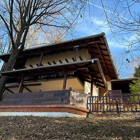 Planinska Kuca Bogdanovic * Jarmenovci