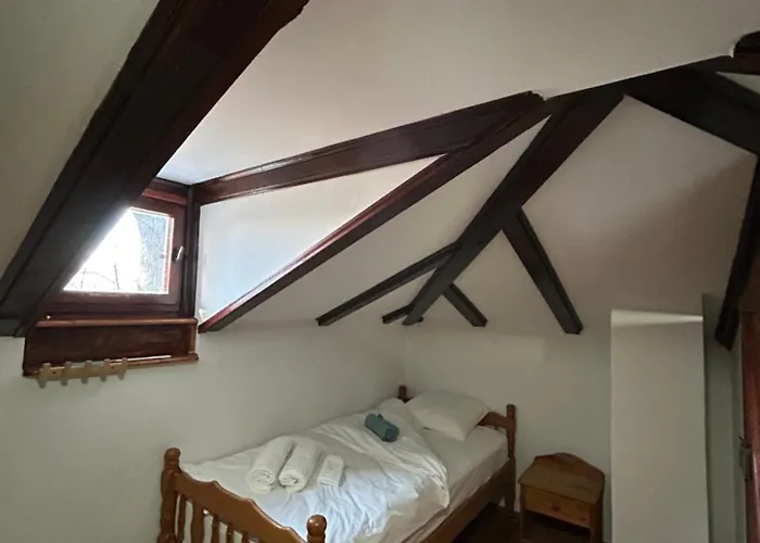 Planinska Kuca Bogdanovic * Jarmenovci